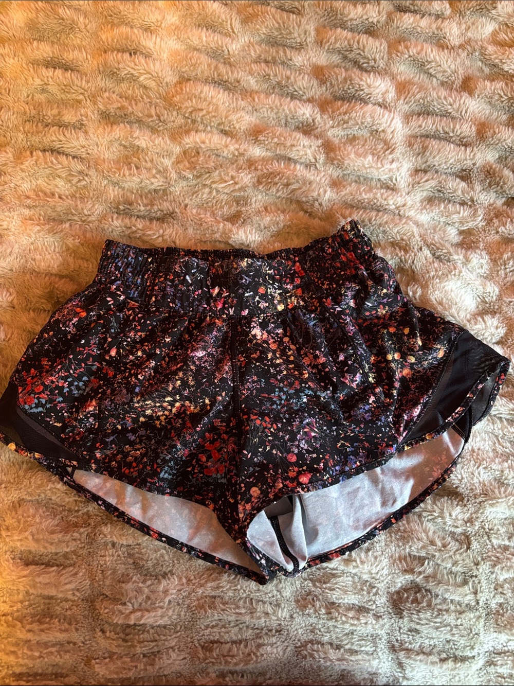 lululemon athletica Black Floral Print Athletic Shorts size 4